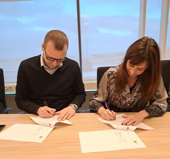Arnar Már Elíasson forstjóri Byggðastofnunar og Hólmfríður Sveinsdóttir 
rektor Háskólans á Hólum v&hellip;